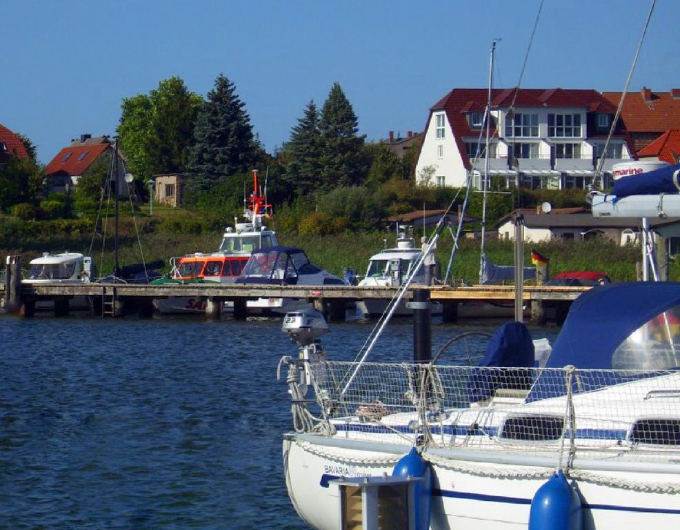 Ferienhaus Suedblick Am Yachthafen Breege Luaran gambar